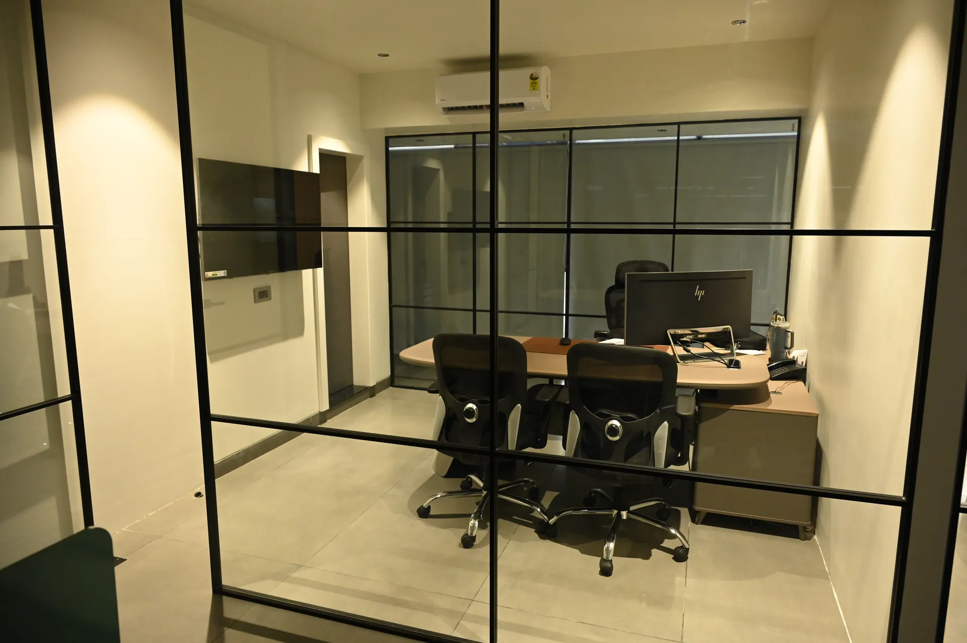 International IT Company Office — 03